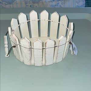 Small, oval-shaped distressed, white picket fence basket by Tender Heart-NWT